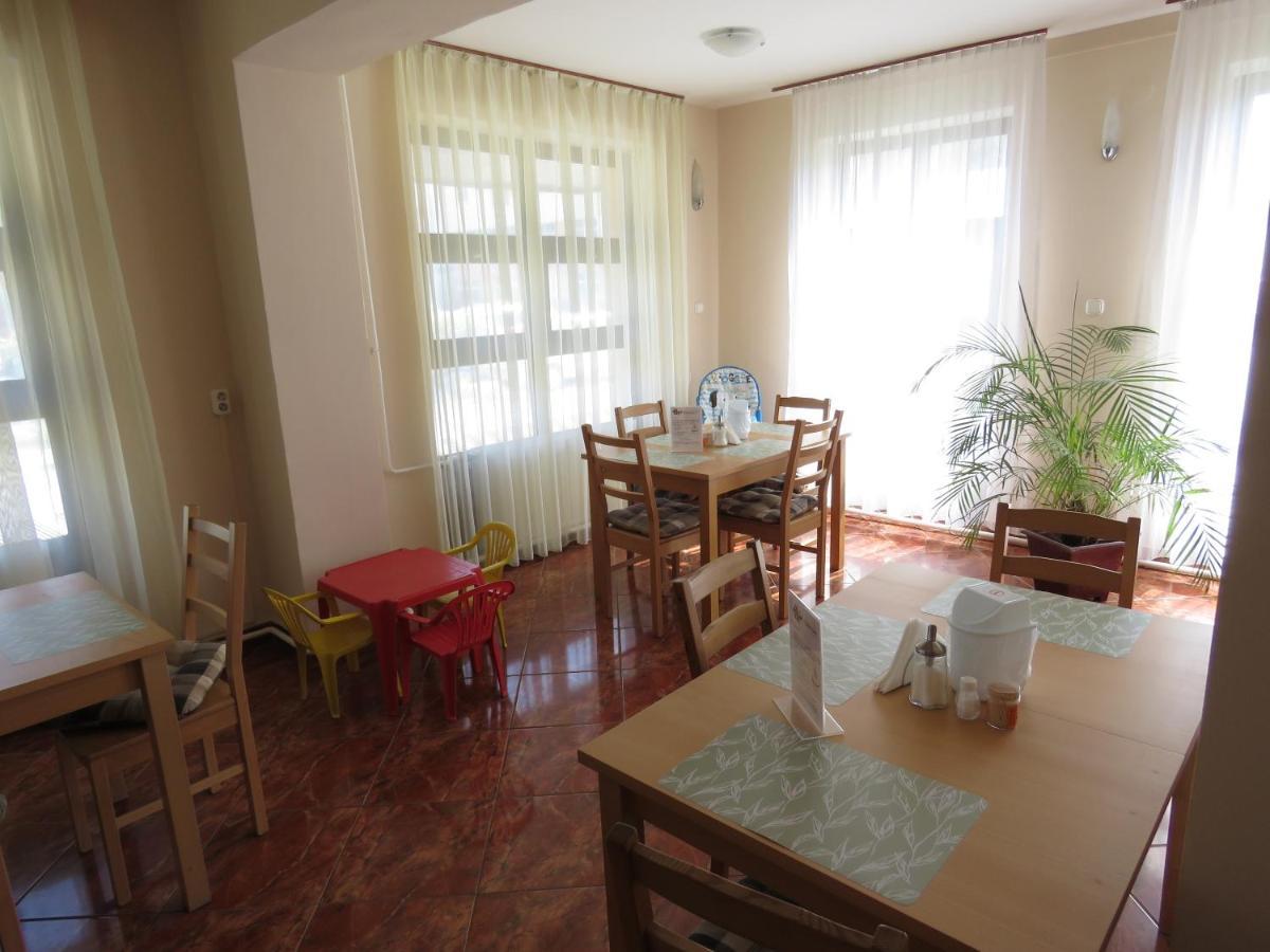 Thermal Apartmanhaz Komárom Zewnętrze zdjęcie