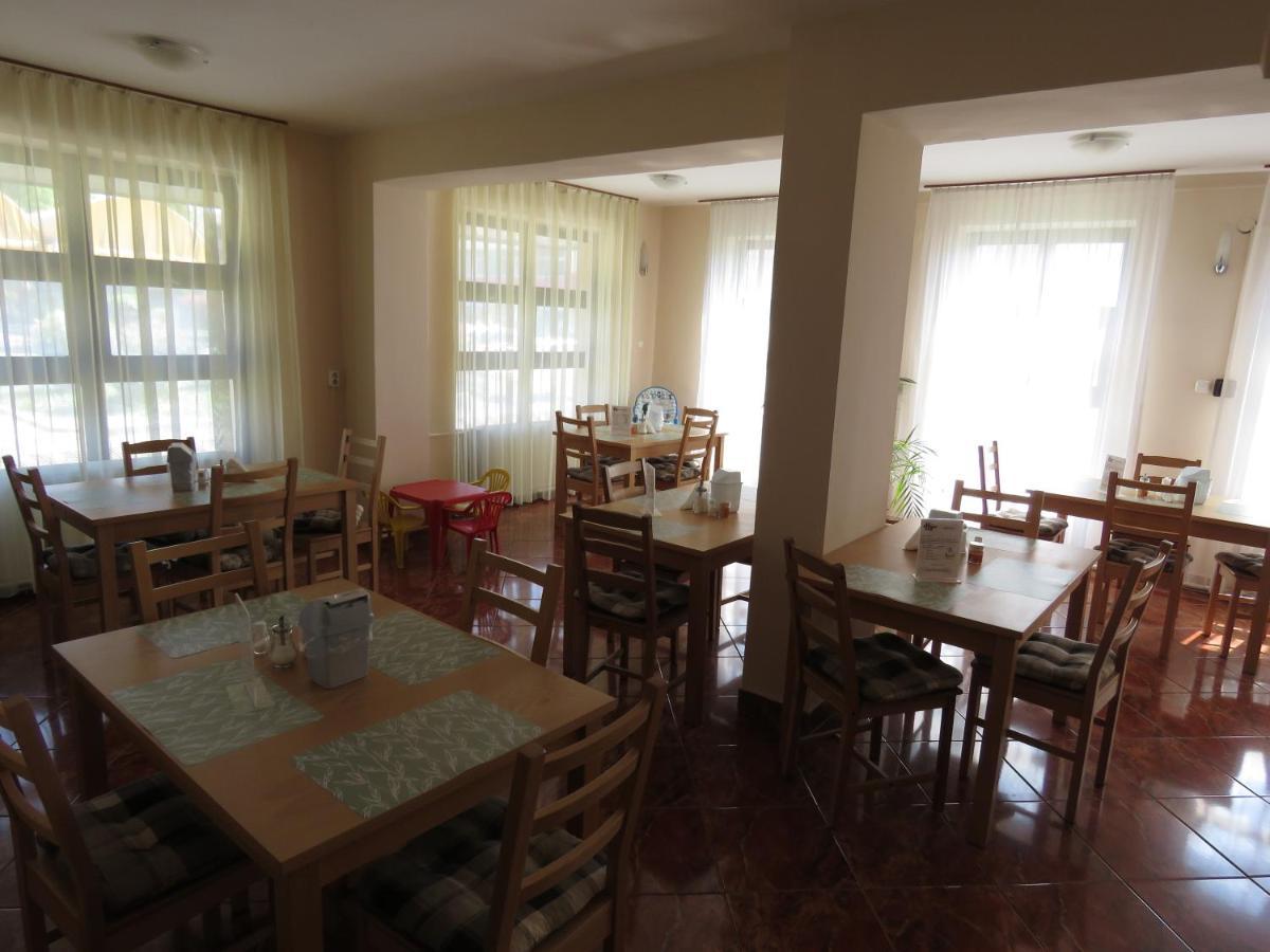 Thermal Apartmanhaz Komárom Zewnętrze zdjęcie