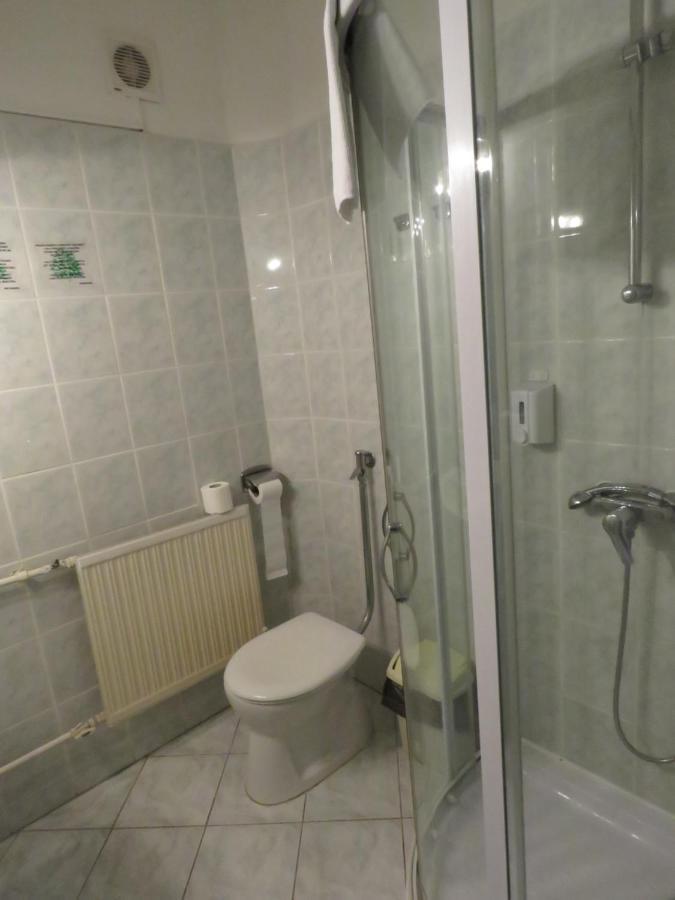 Thermal Apartmanhaz Komárom Zewnętrze zdjęcie